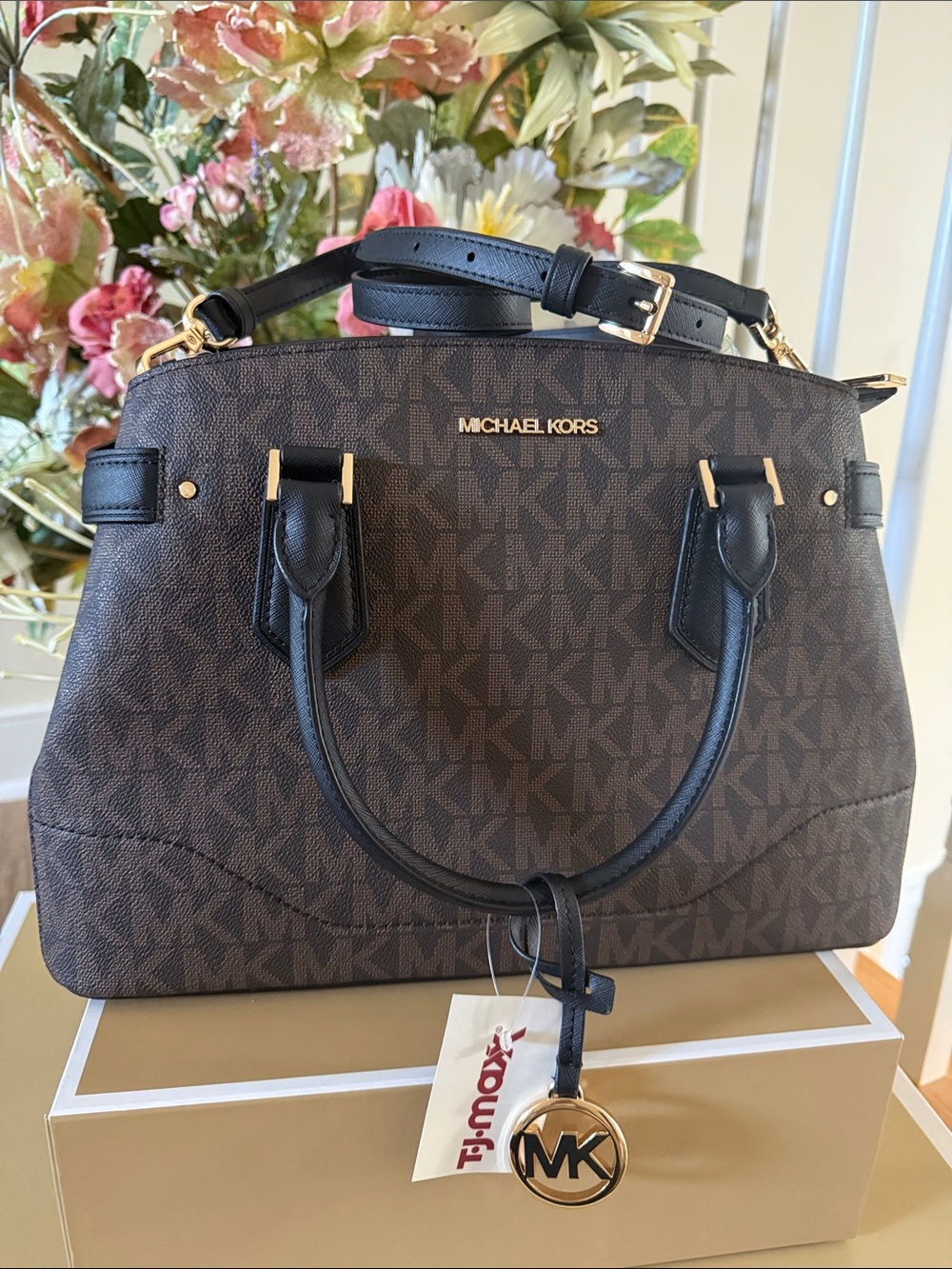 Michael Kors Lynn Large Satchel Crossbody 14x10